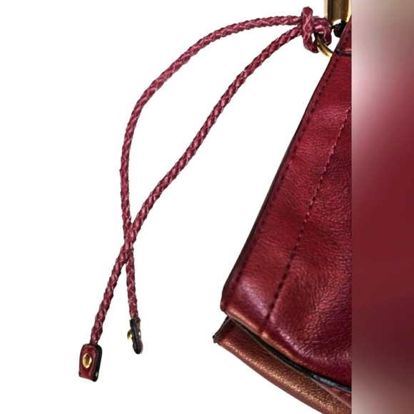 Relic Burgundy Soft Faux Leather Shoulder Bag Purse Braided Handle Gold Tassle - Picture 7 of 12